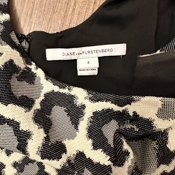Diane Von Furstenberg Black and Leopard Print Dress - Picture 4 of 6